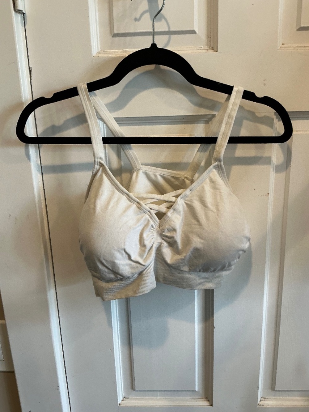 real brand bra with cross tie detailing in front. Plus size 3x!